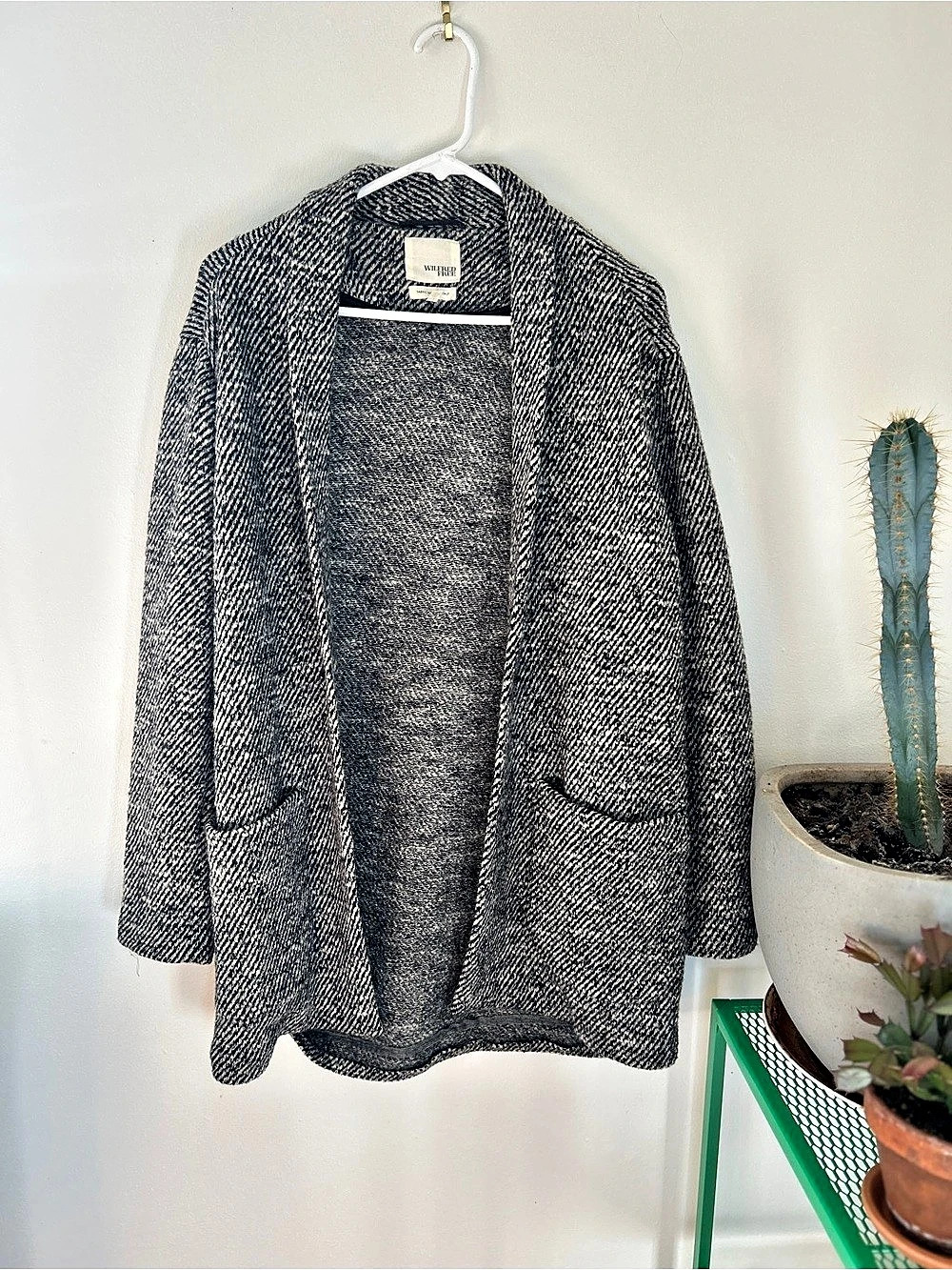 Aritzia Wilfred Free Houndstooth Knit Blazer in Gray & White Size XS